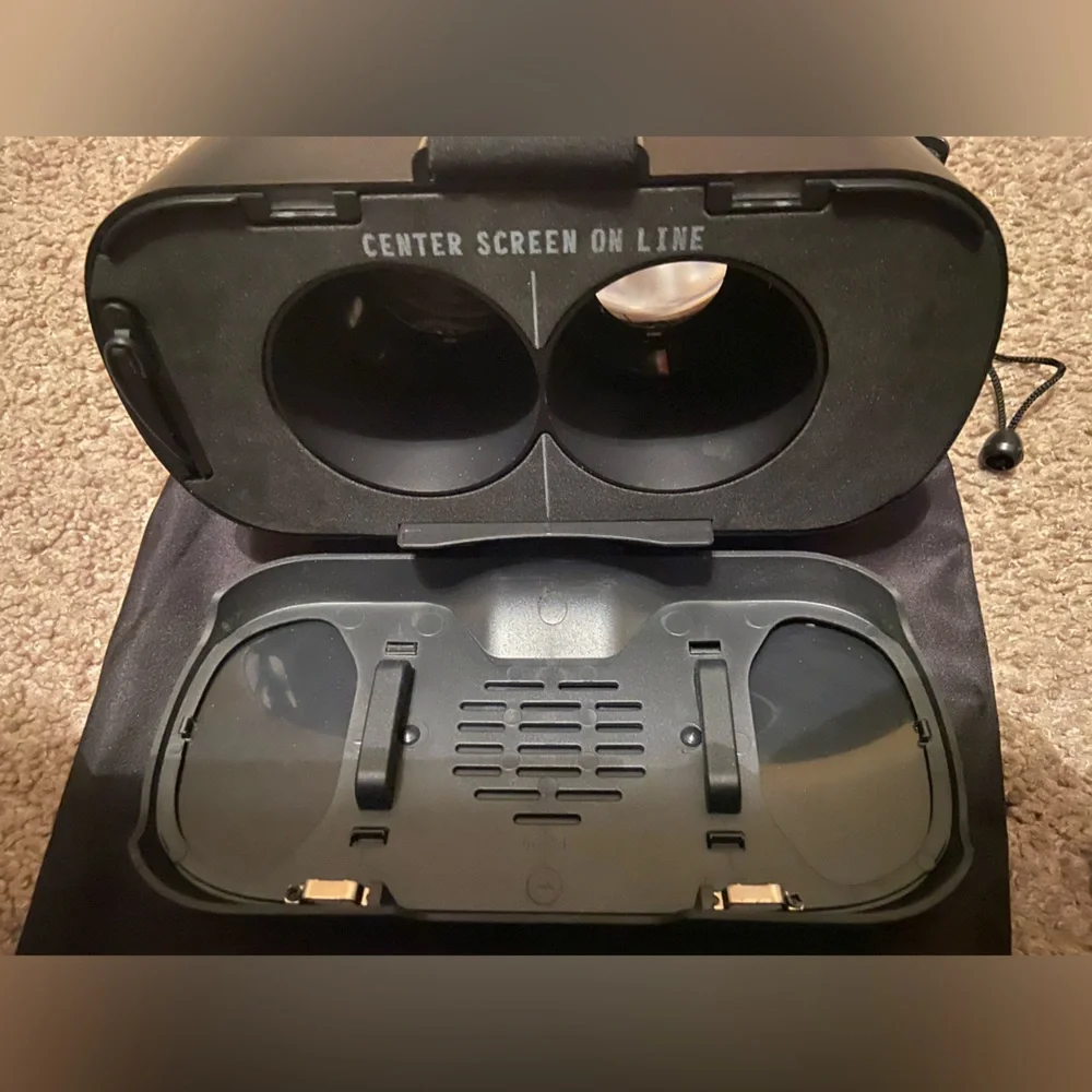 Tzumi Dream Vision VR Headset